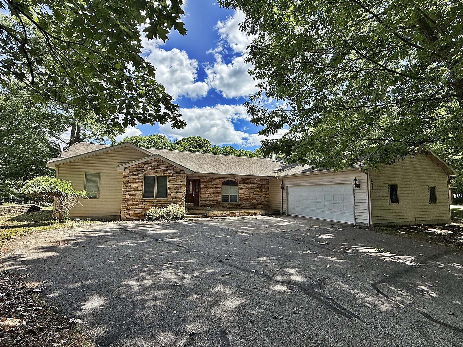 Image 1: Front of Home