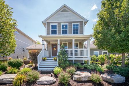 635 Beachwood