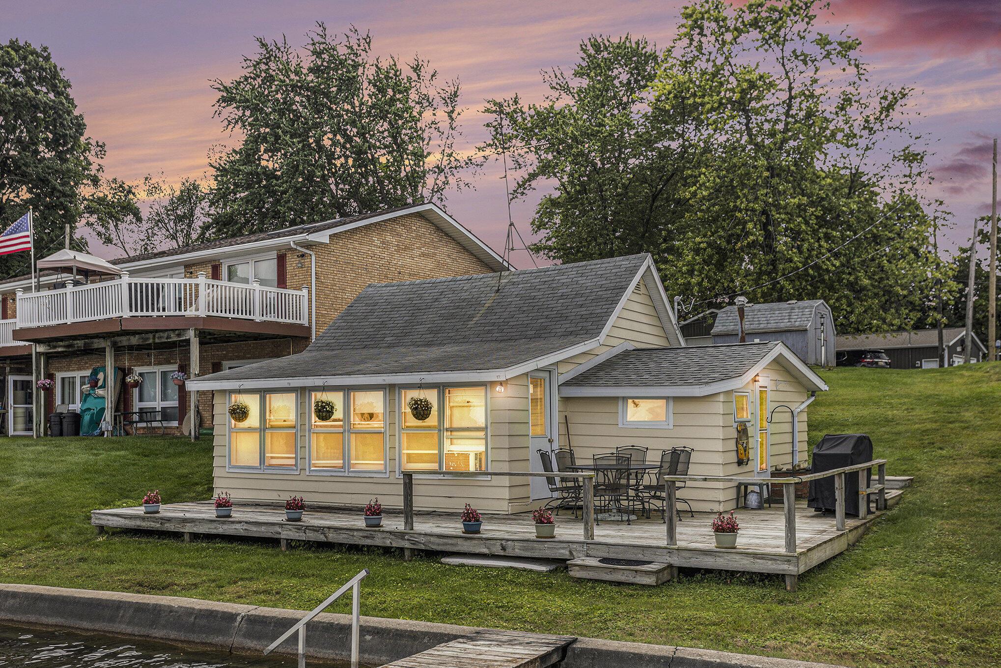 Image 2: 001_581a6542twiligth_3