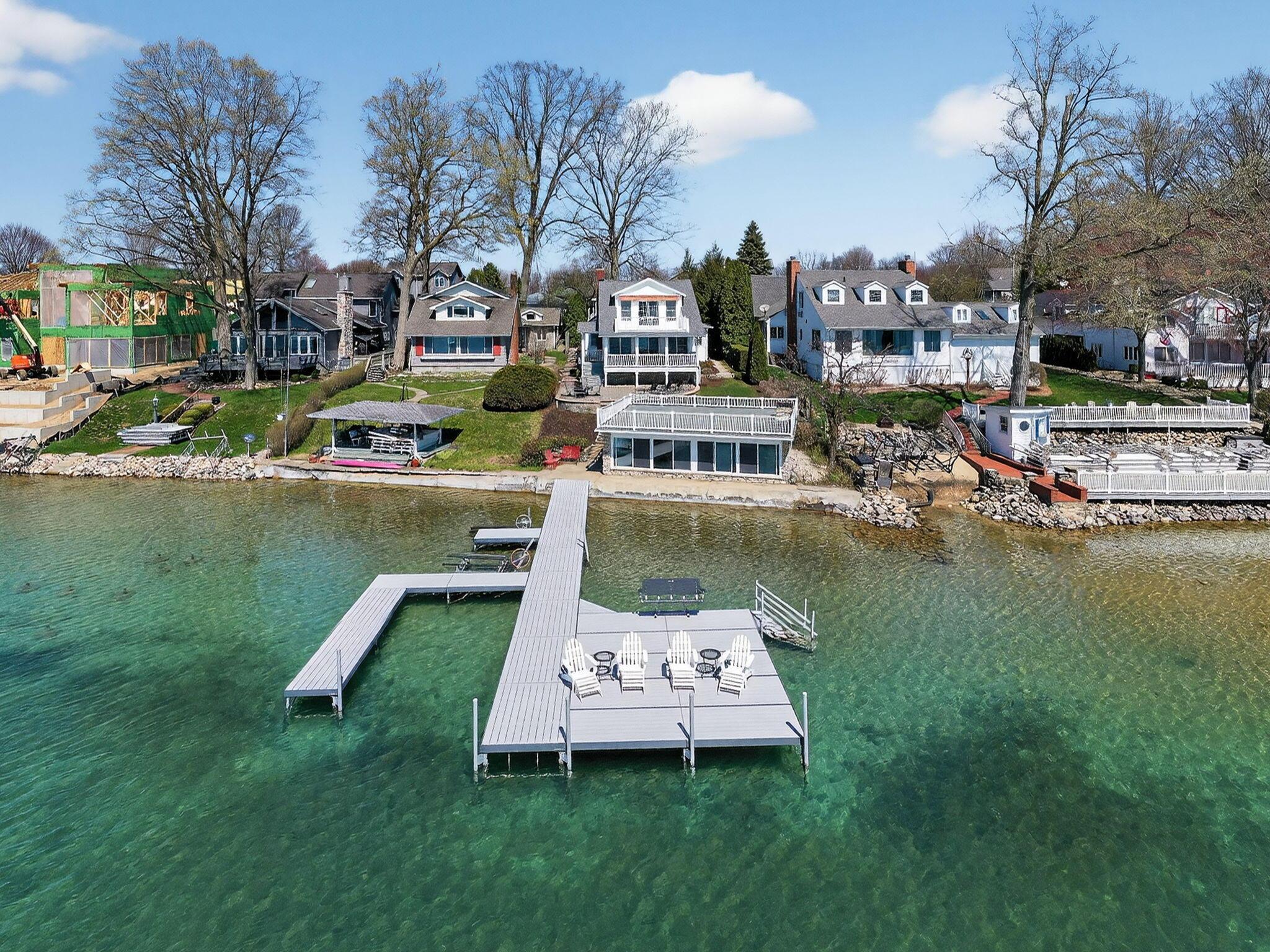 Image 2: 20775 Decatur St-72