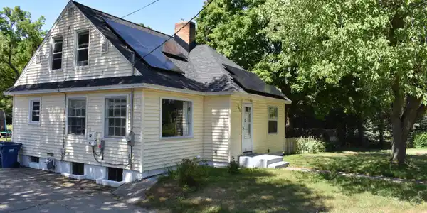 537 Pine Street