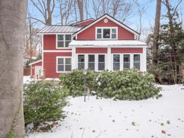 1375 Waukazoo Drive
