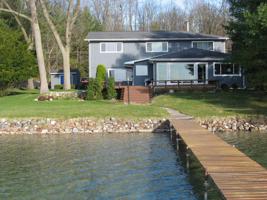 738 E Gull Lake Drive