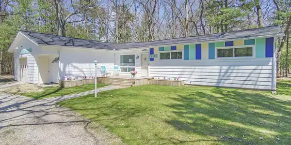 6412 Ridge Road