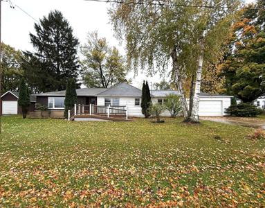 6961 Shoreline Drive