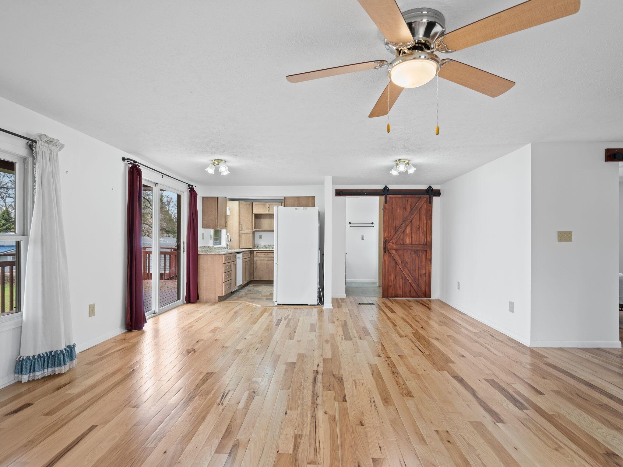 Image 4: 22-web-or-mls-A7400732