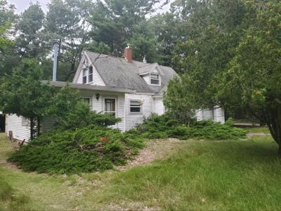 6811 S Lakeshore