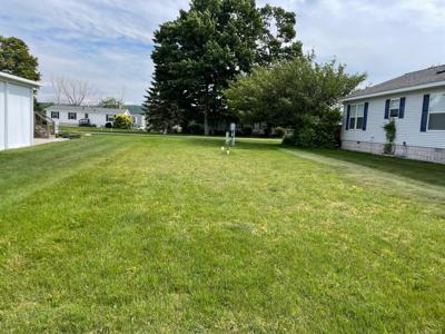 3327 Lakeland Drive