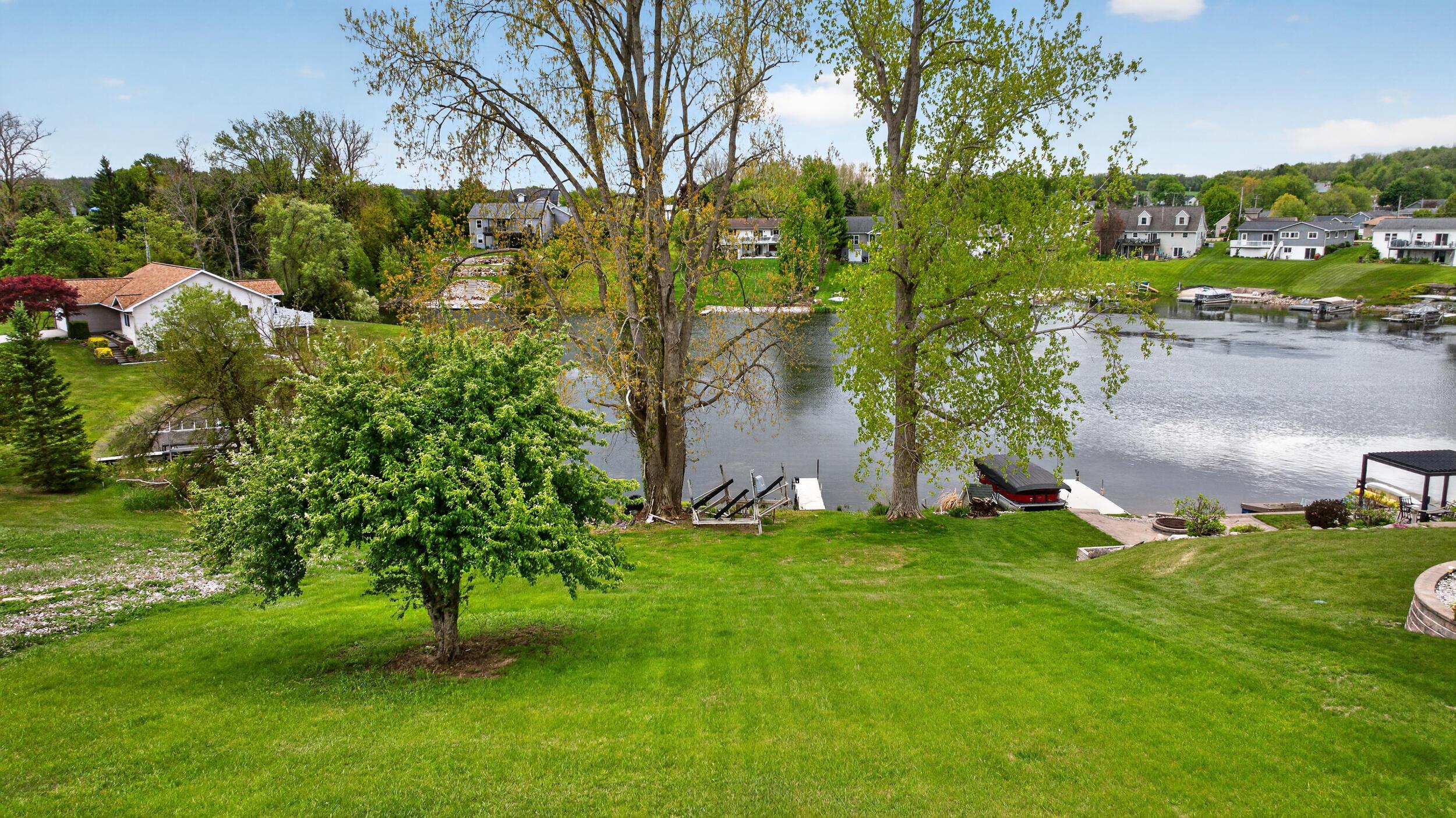 Image 1: 14391 Killybegs Ln, Cement City, MI