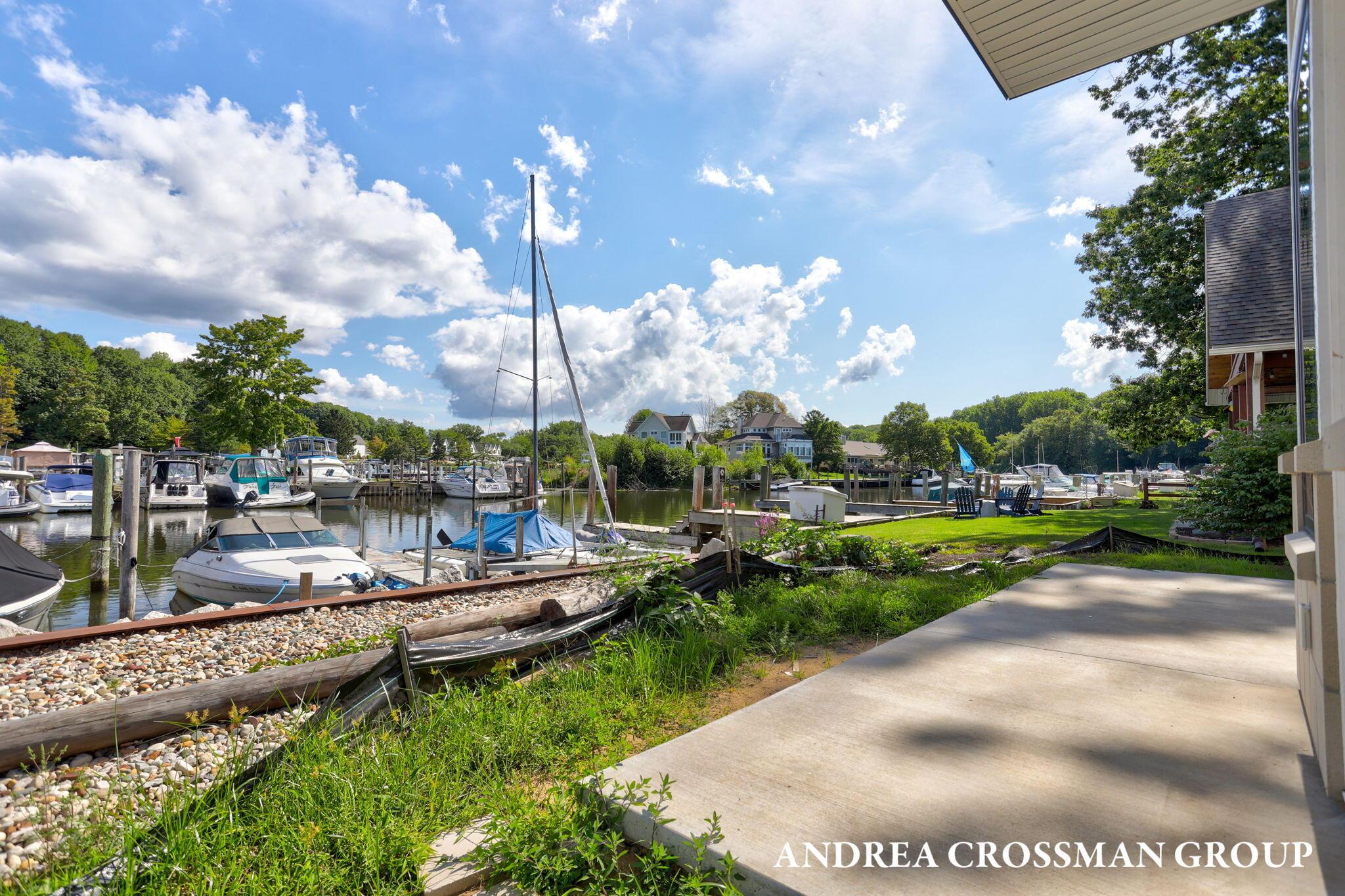 Image 4: 31-web-or-mls-1-bailey-ave-unit-5