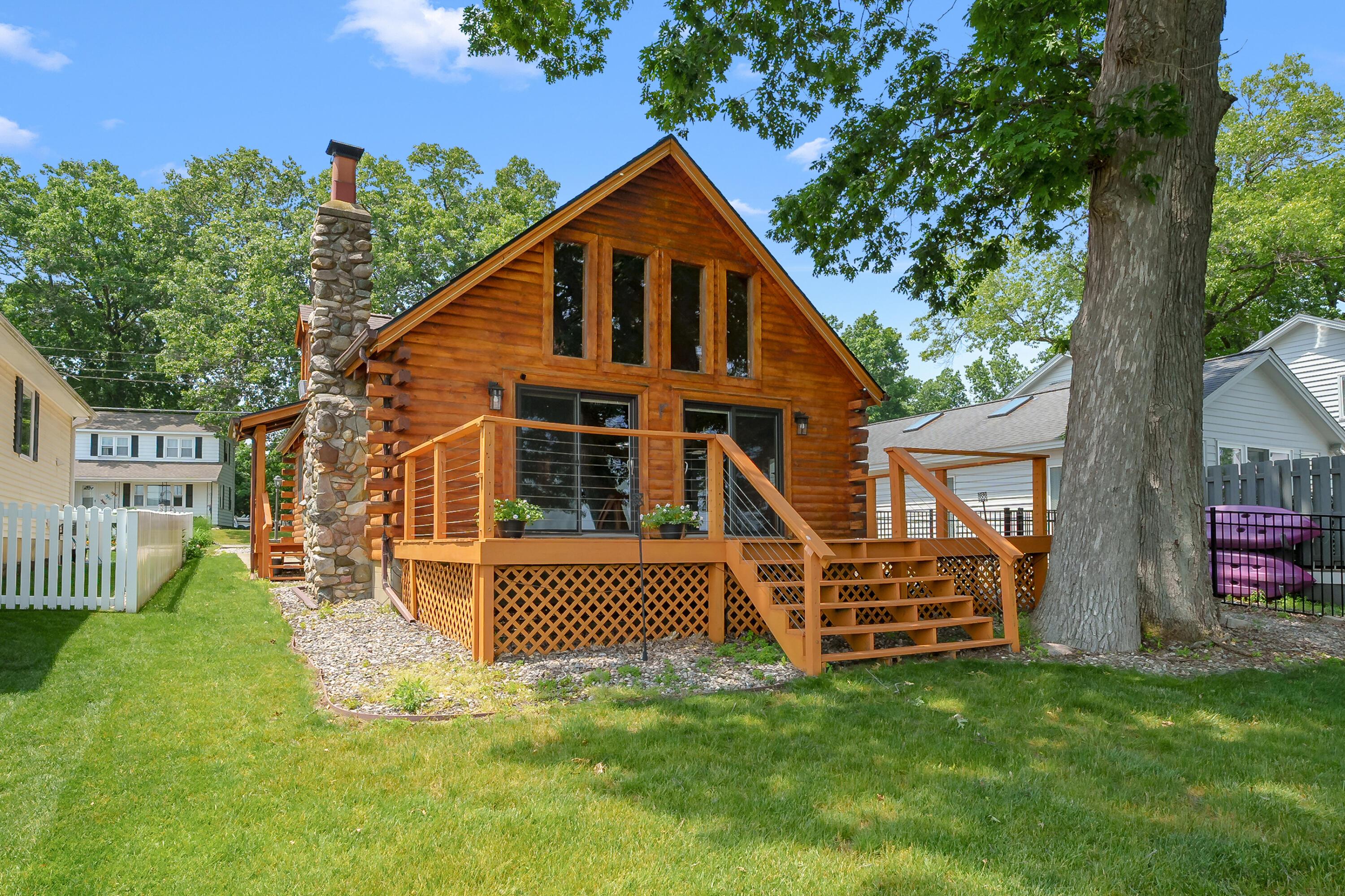 Image 1: Woodlawn Dr 9715 Portage 49002-1