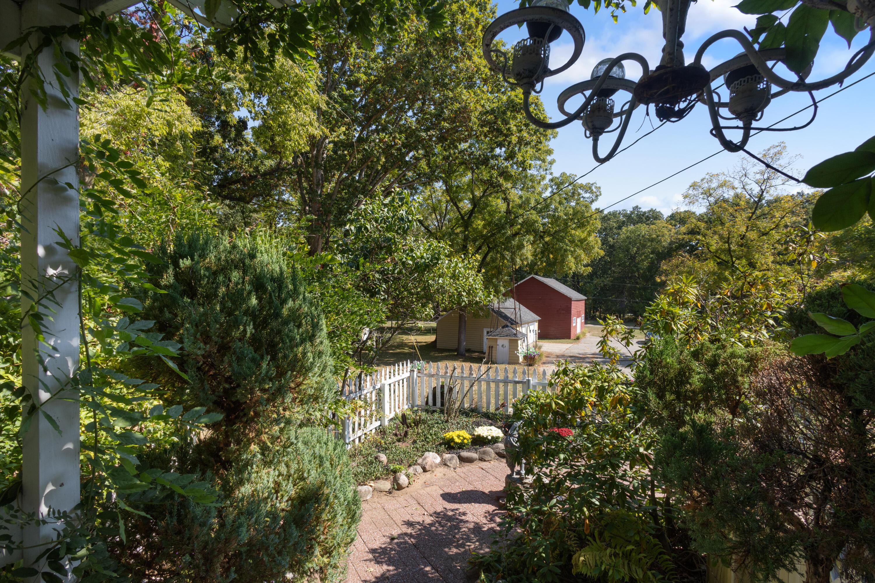 Image 4: Garden View