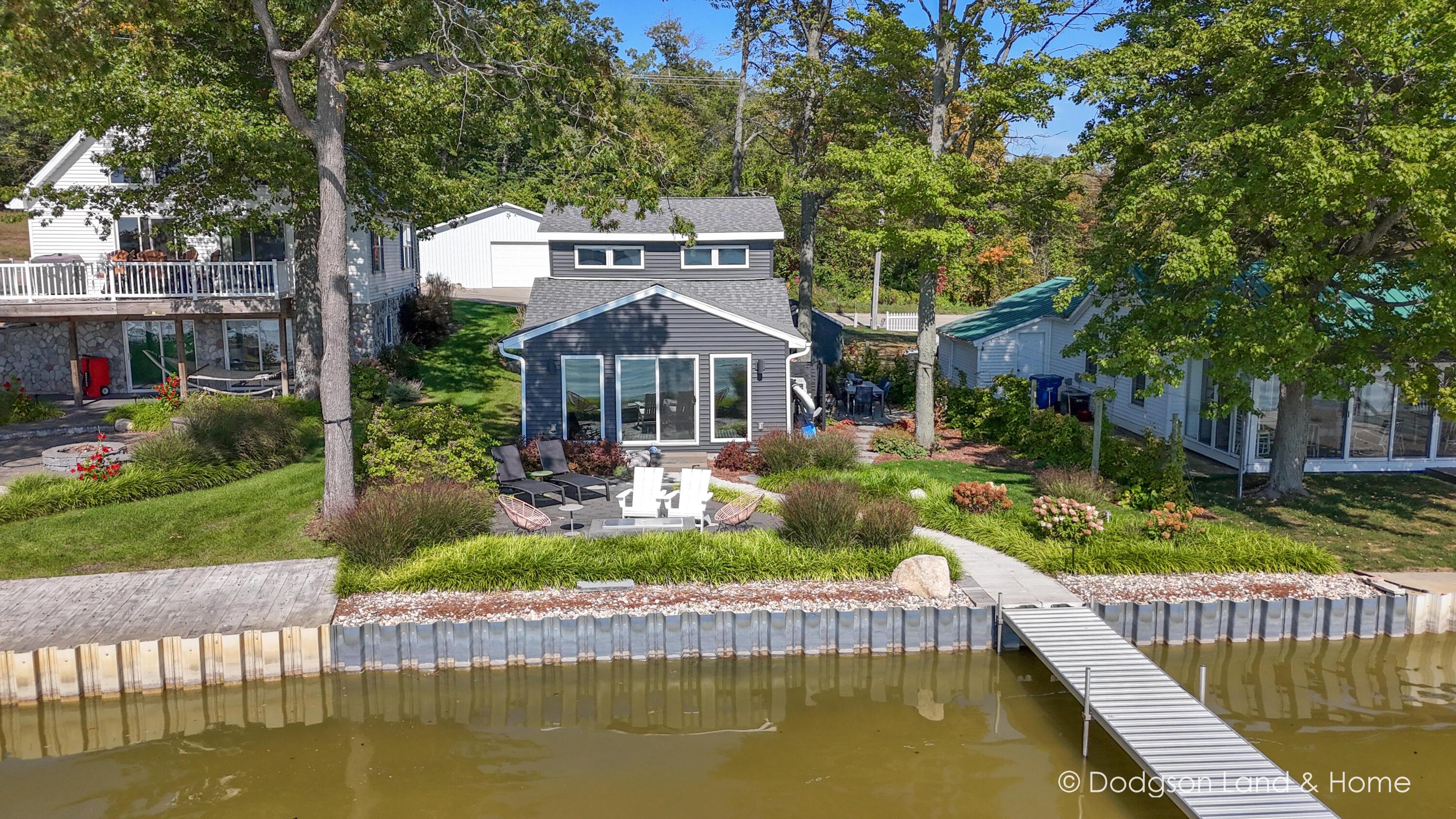 Image 4: Backyard