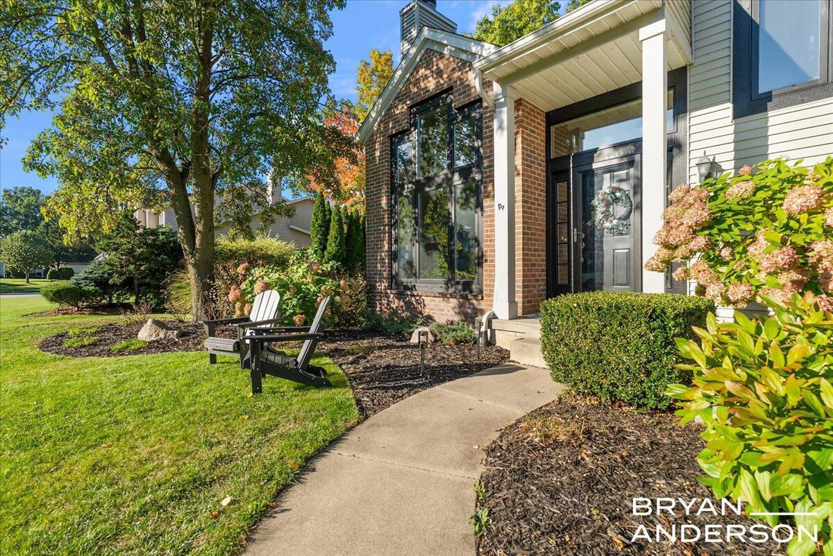 Image 4: 007-7257 Decosta Dr, Rockford, MI wm-7