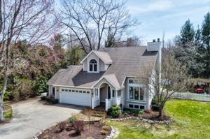 4366 Lakes Edge Drive