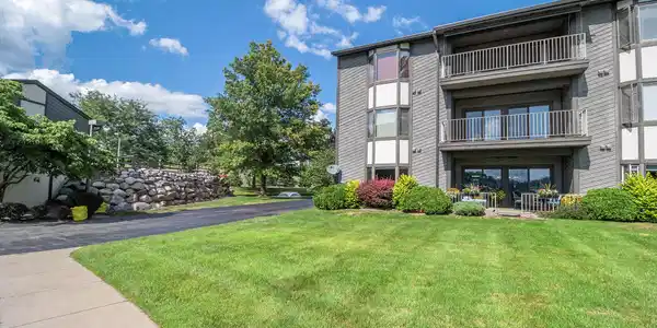 1 Hiawatha Cove Trail