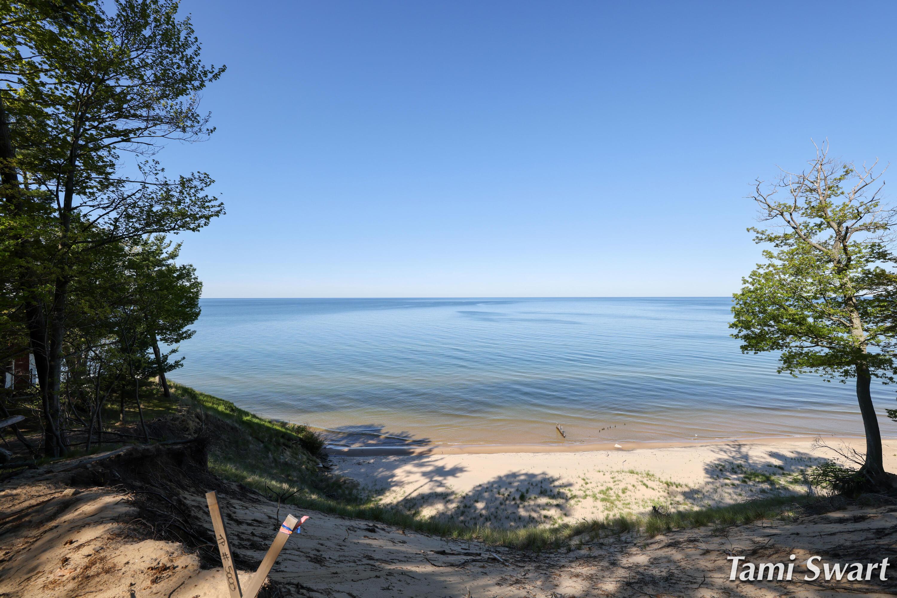 Image 2: 3383 winnetaska rd_009