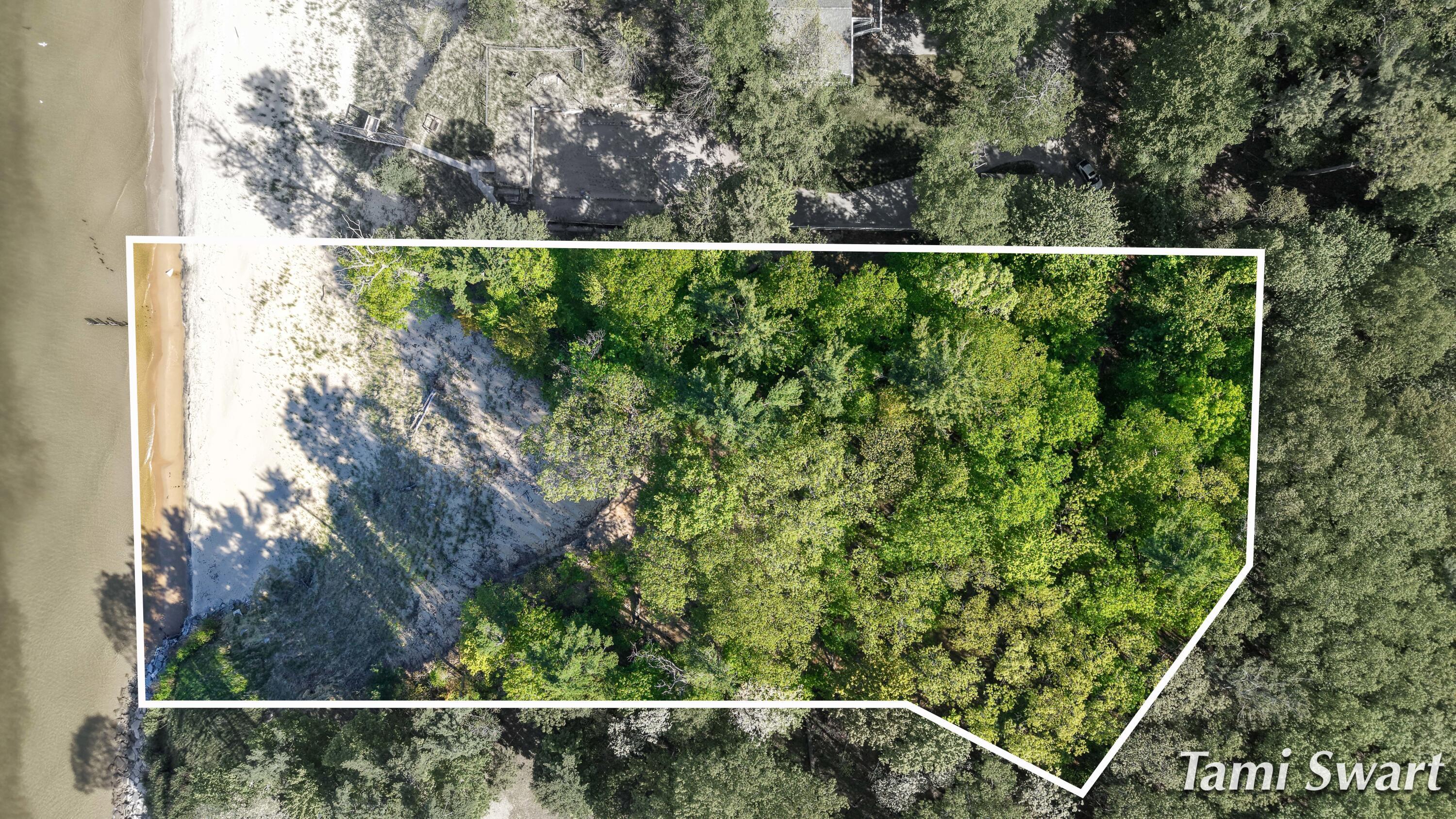 Image 3: 3383 winnetaska rd_023-edit