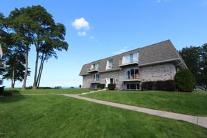 3612 Lakeshore Drive