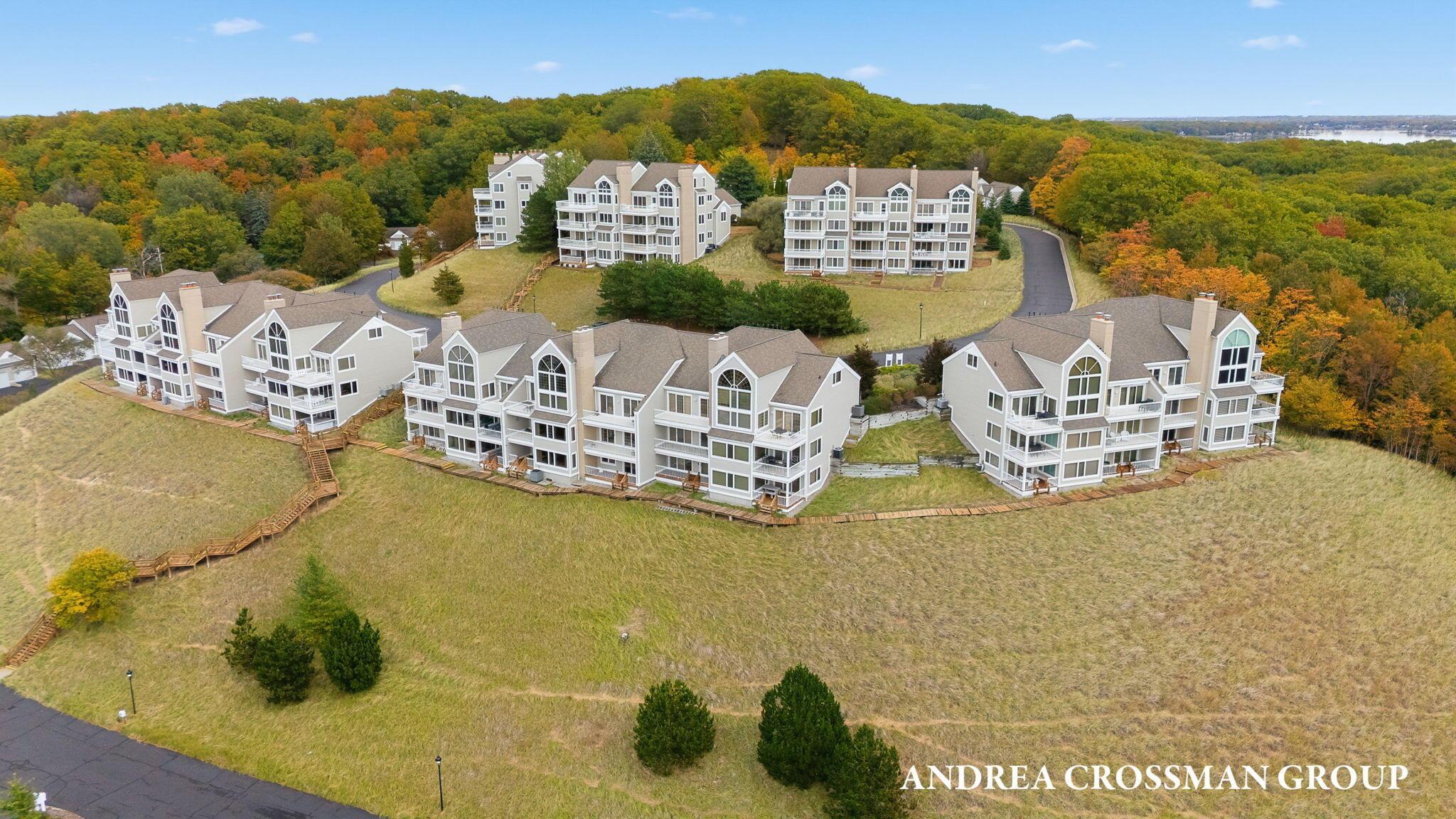 Image 3: 200-web-or-mls-735-spyglass-hill