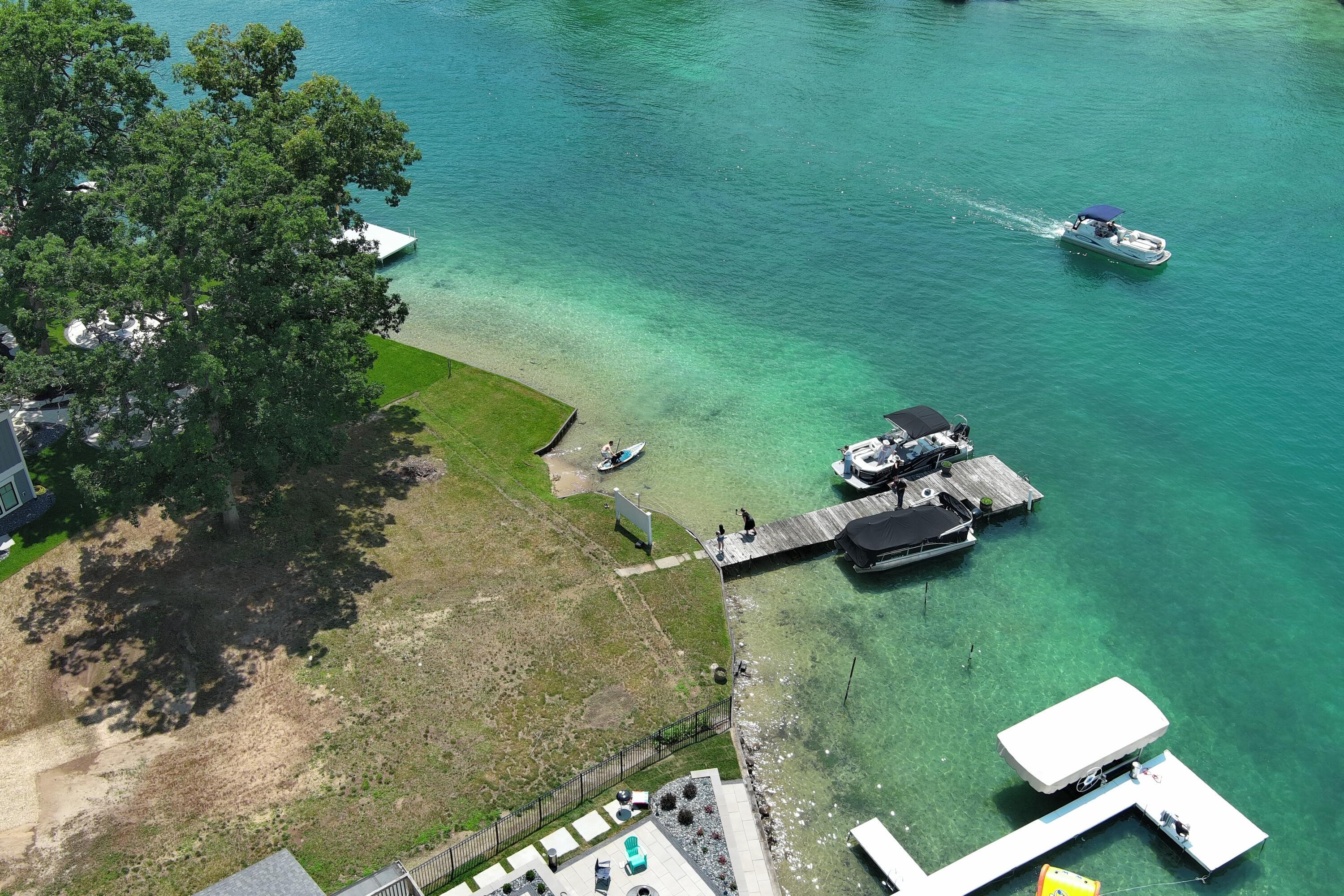 Image 1: Homesite shoreline