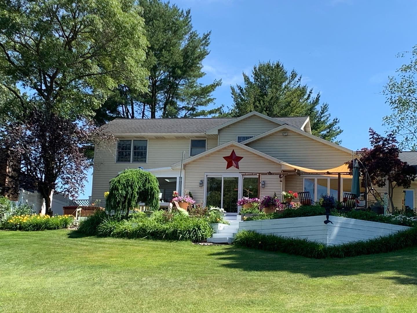 Image 4: CF440D6A-3D91-4D19-A07A-B99EE3D7A9CA