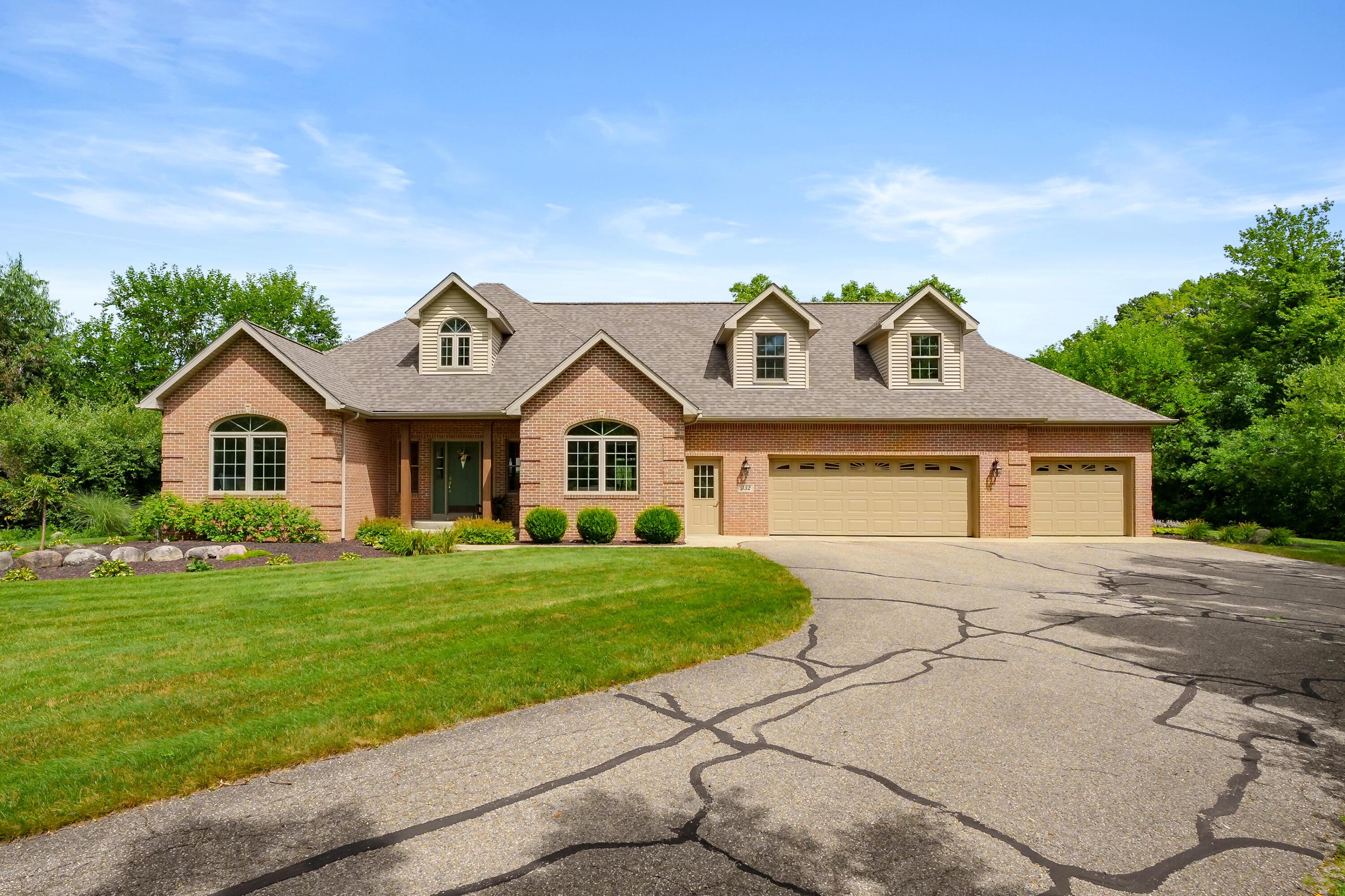 Image 1: Blarney Ln 332 Plainwell 49080-1