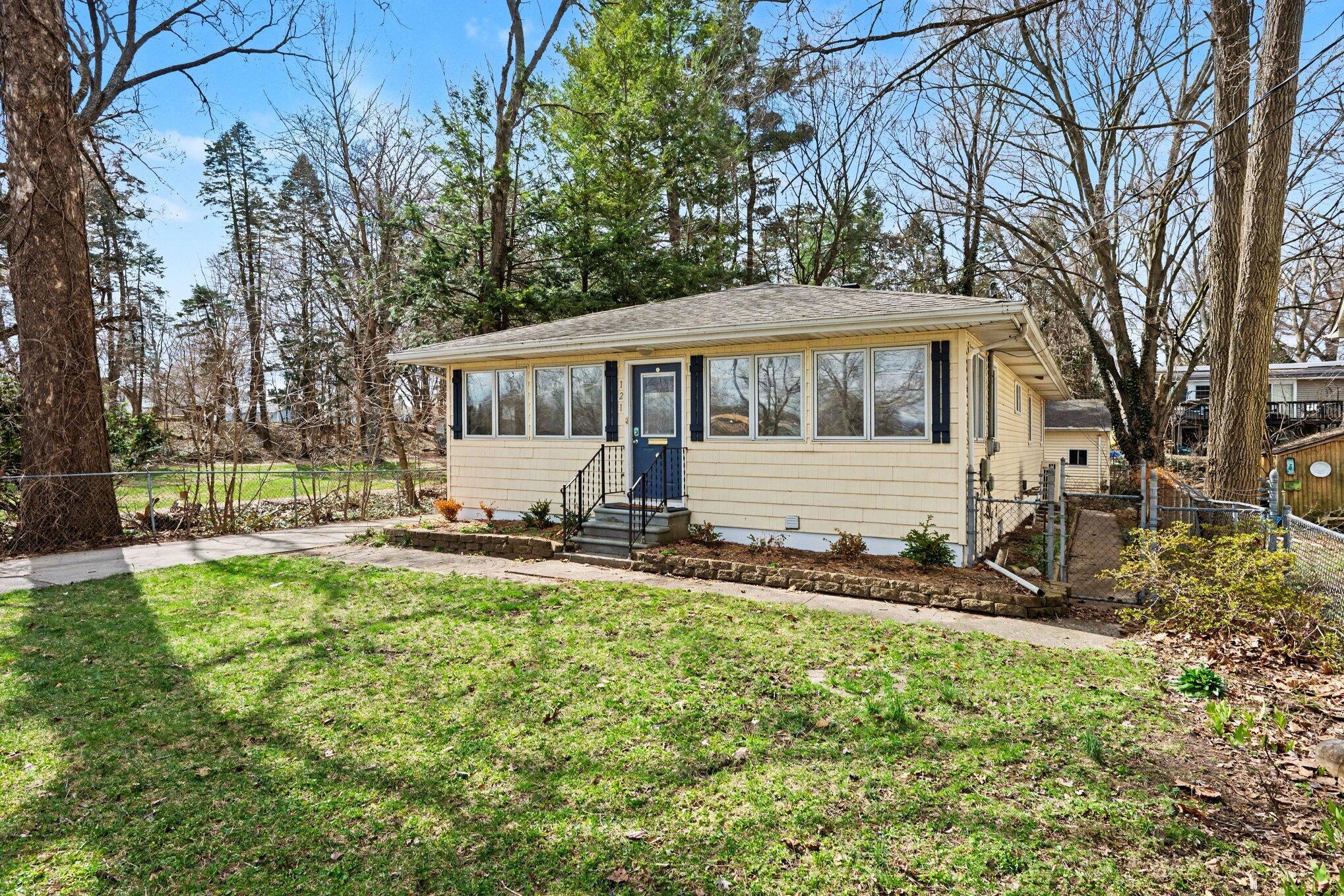 Image 1: 001_file_8560