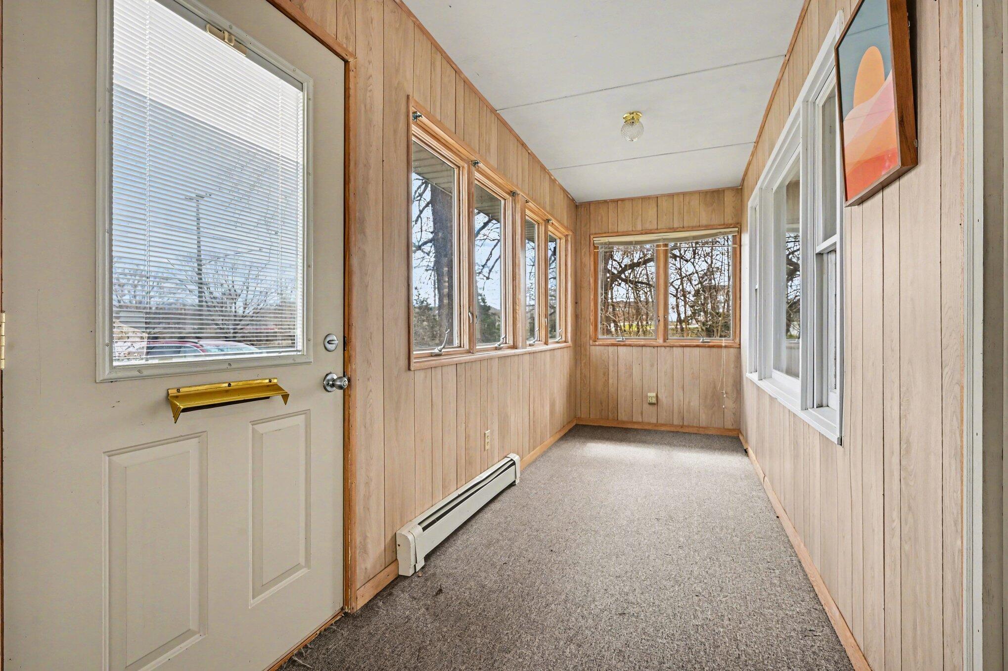 Image 4: 003_file_9893