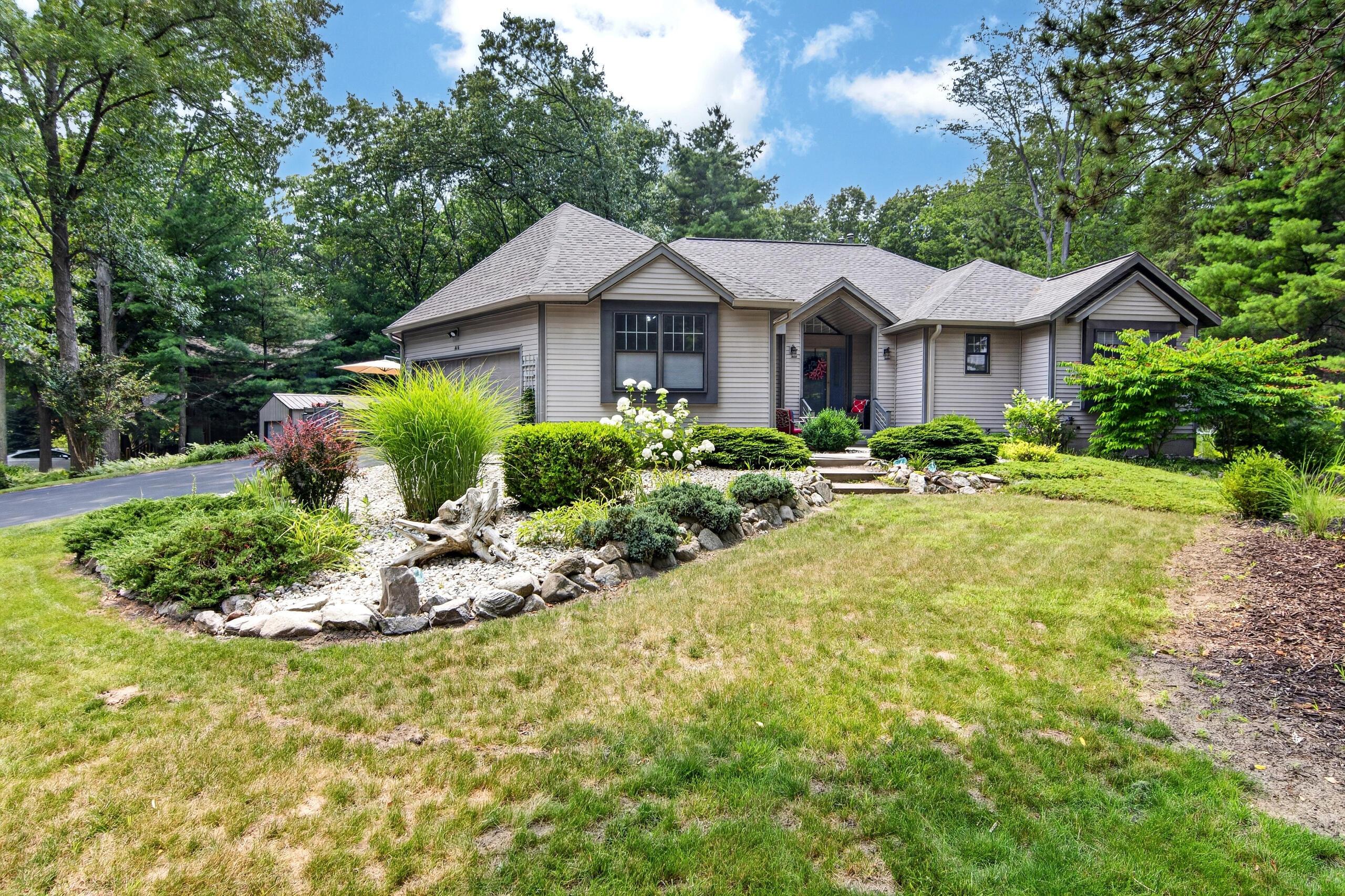 Image 3: Front of Home