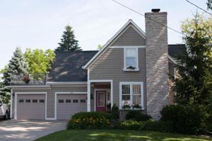 537 Hiawatha Drive