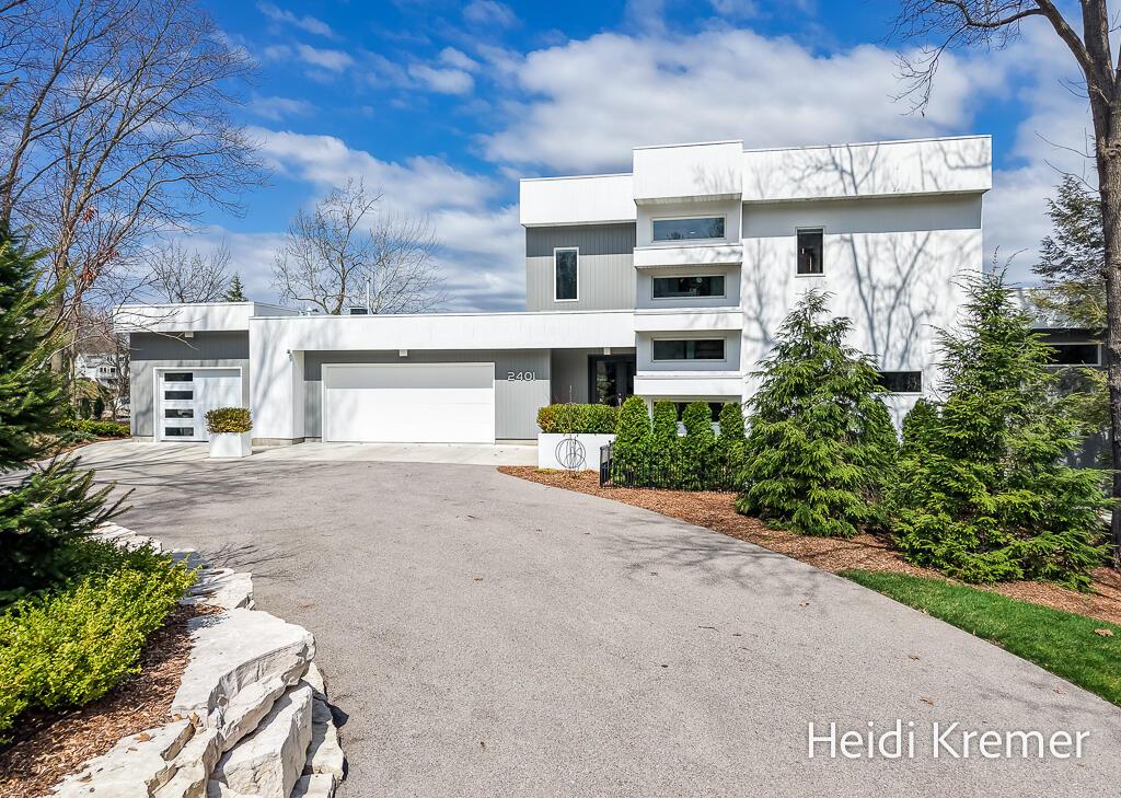 Image 2: 2401 4 mile Rd-19LoRes