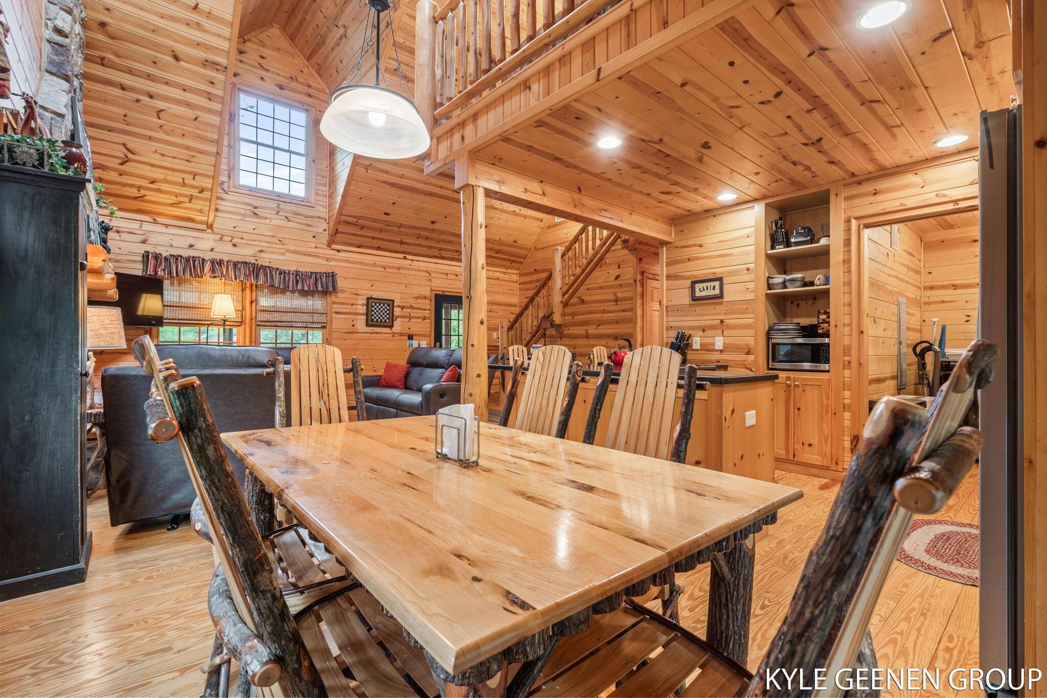 Image 3: 17-web-or-mls-A7403857