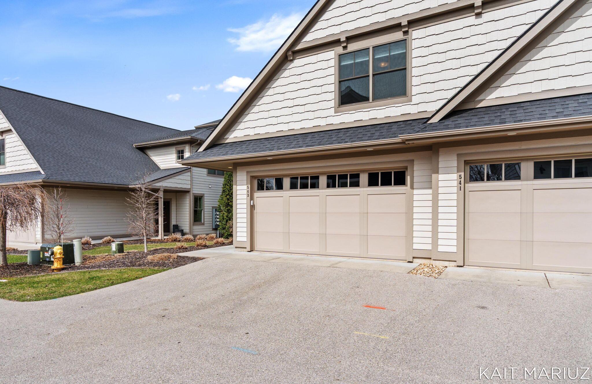 Image 4: 4-web-or-mls-A7404150