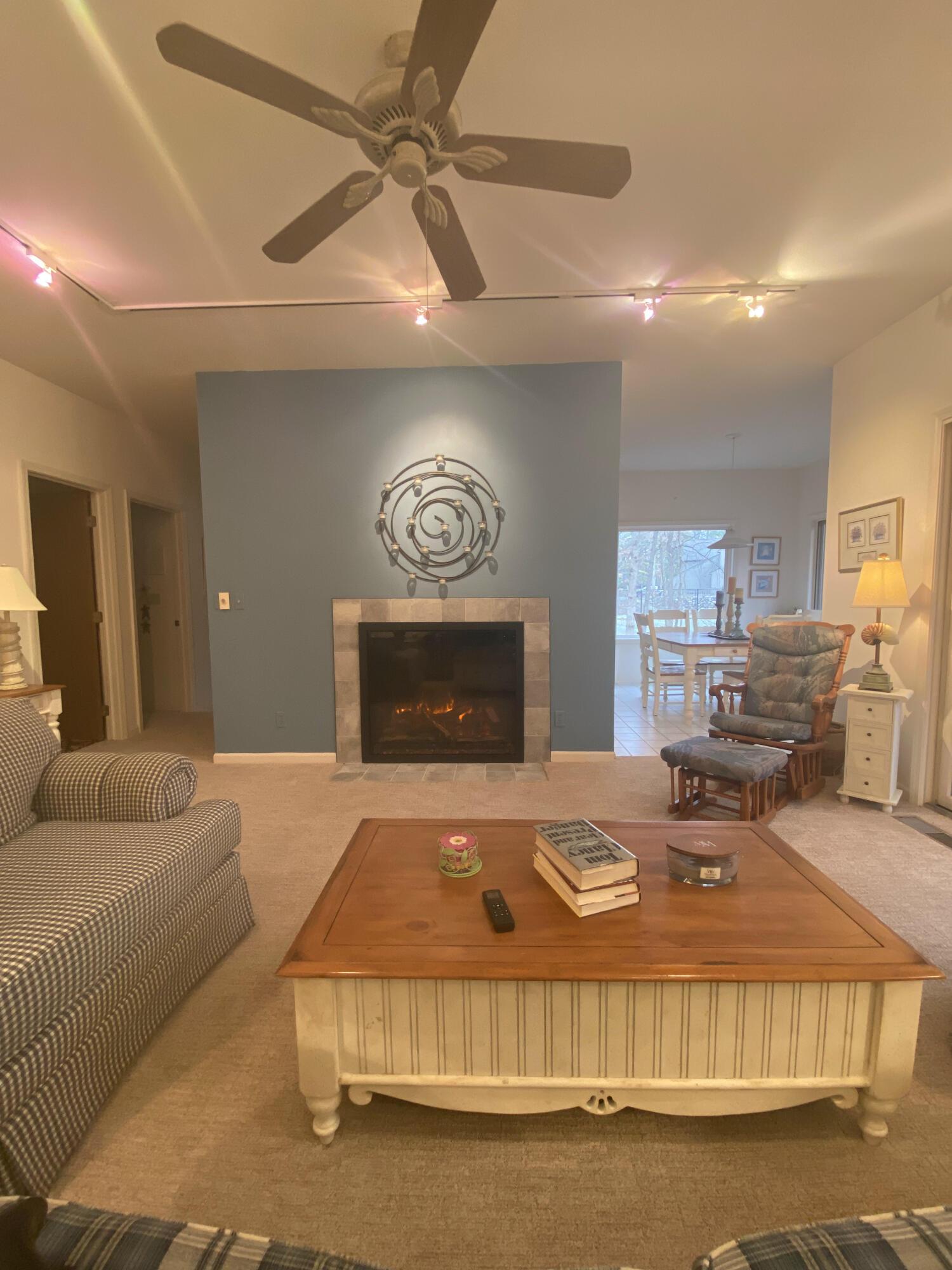 Image 4: Living Room/Electric Fireplace