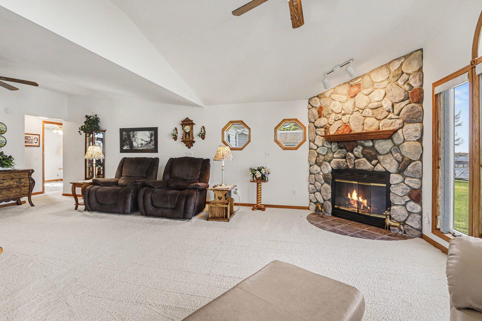 Image 4: 004_file_5811