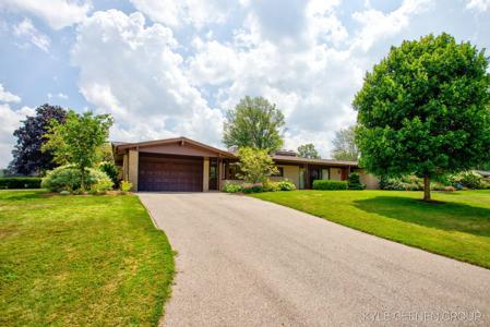 860 Allen Drive
