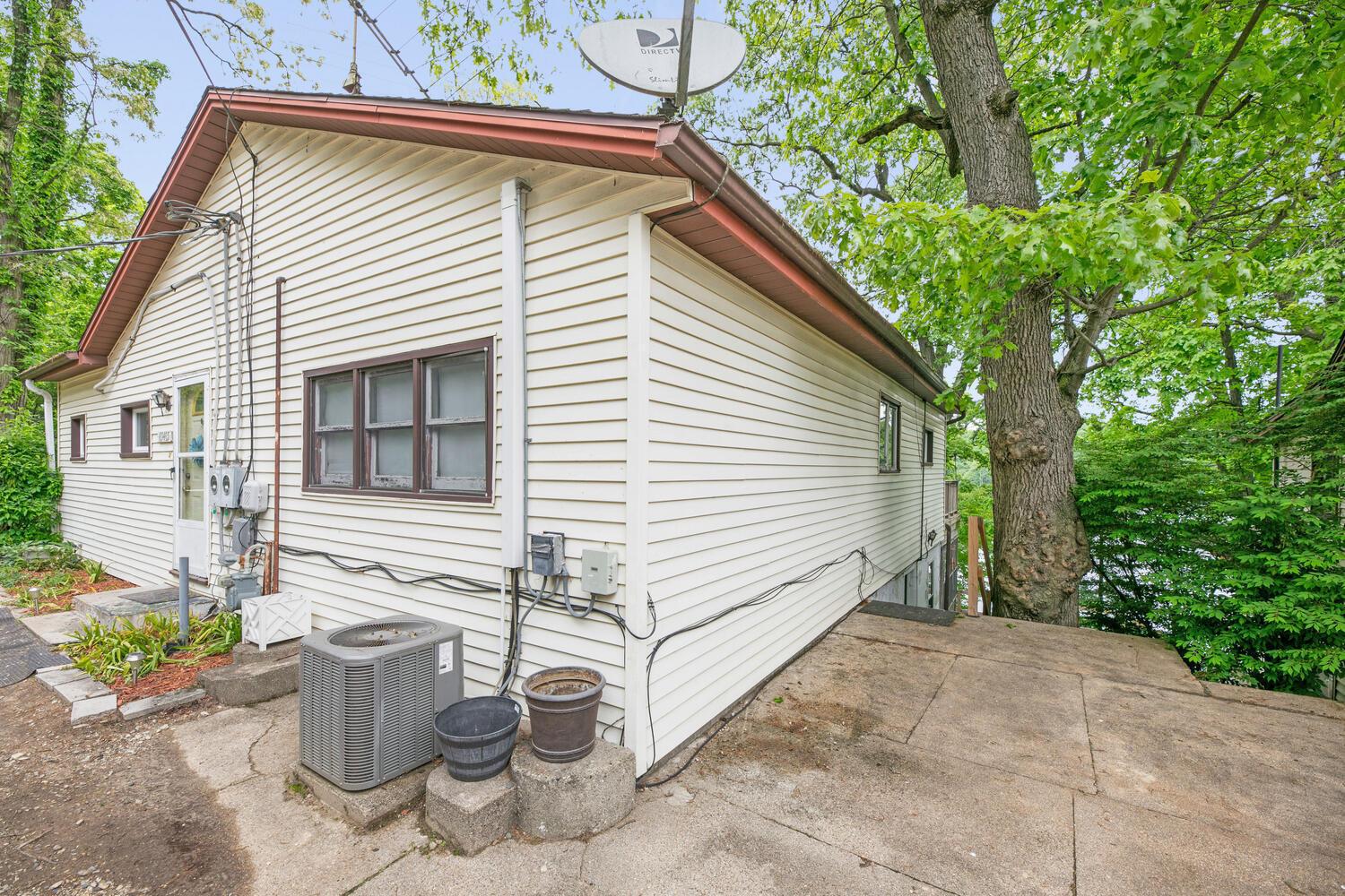 Image 3: 69465 High St Union MI 49130-large-003-0