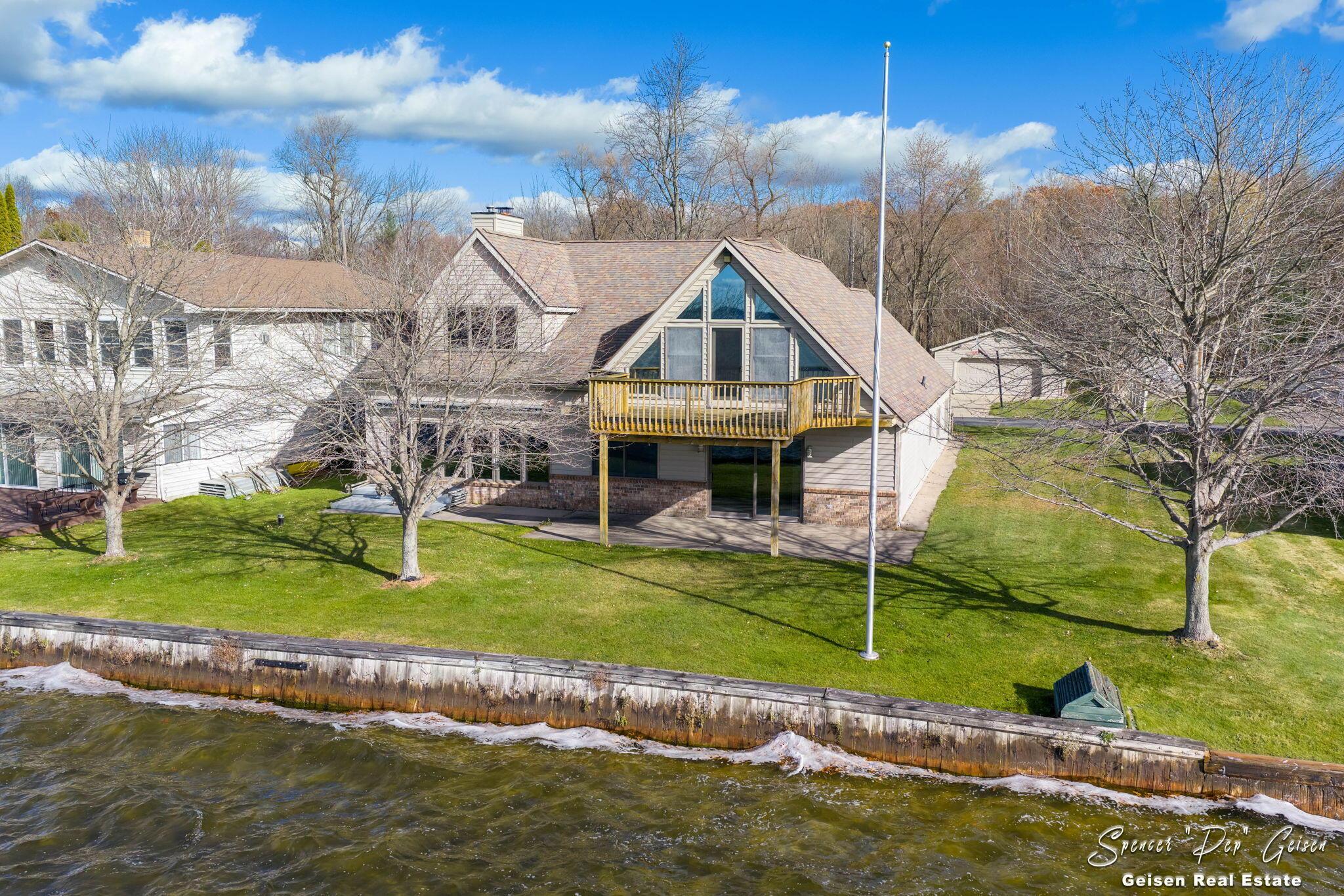 Image 2: 54-web-or-mls-8591 Hidden Trail, Orleans