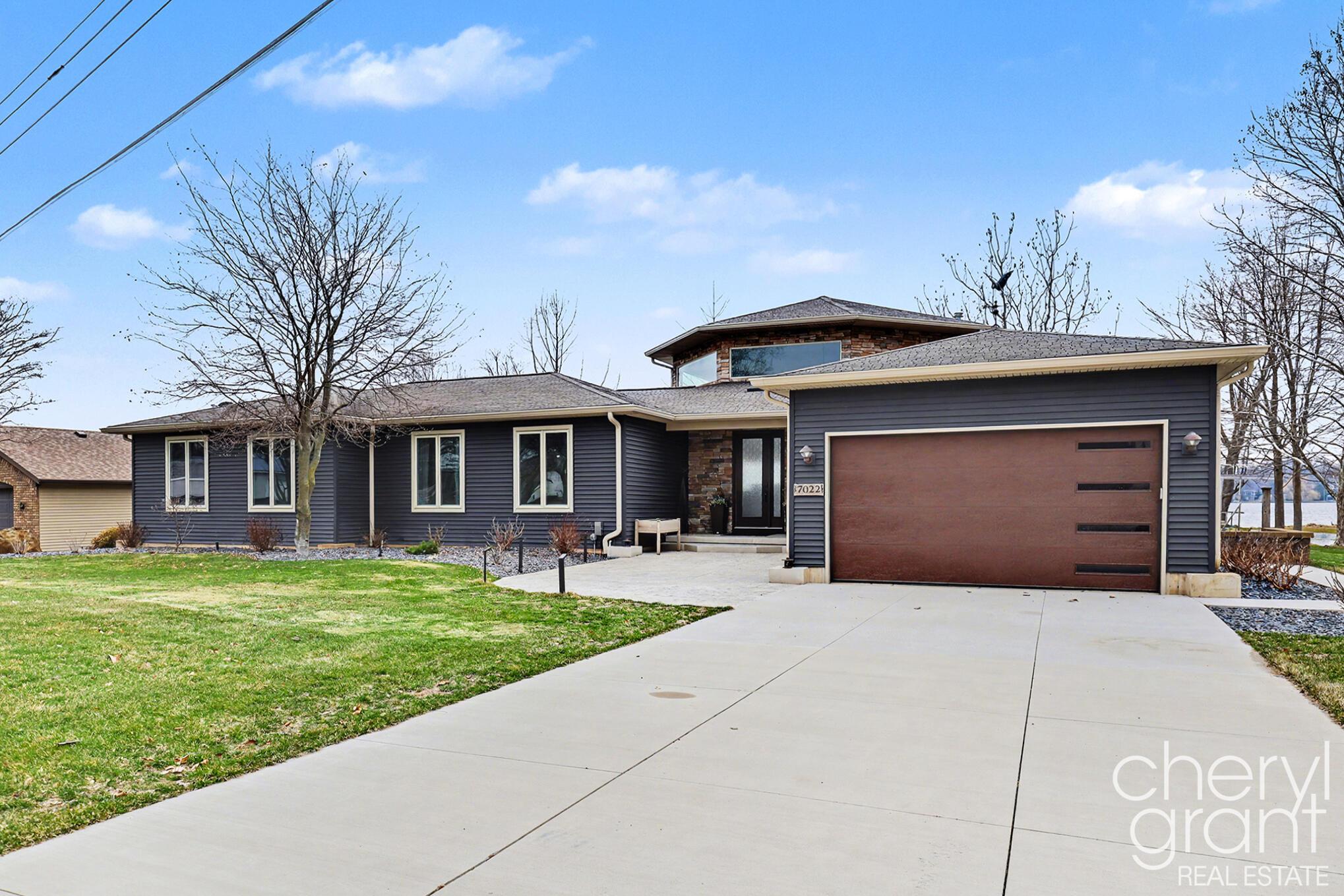 Image 2: Front of Home