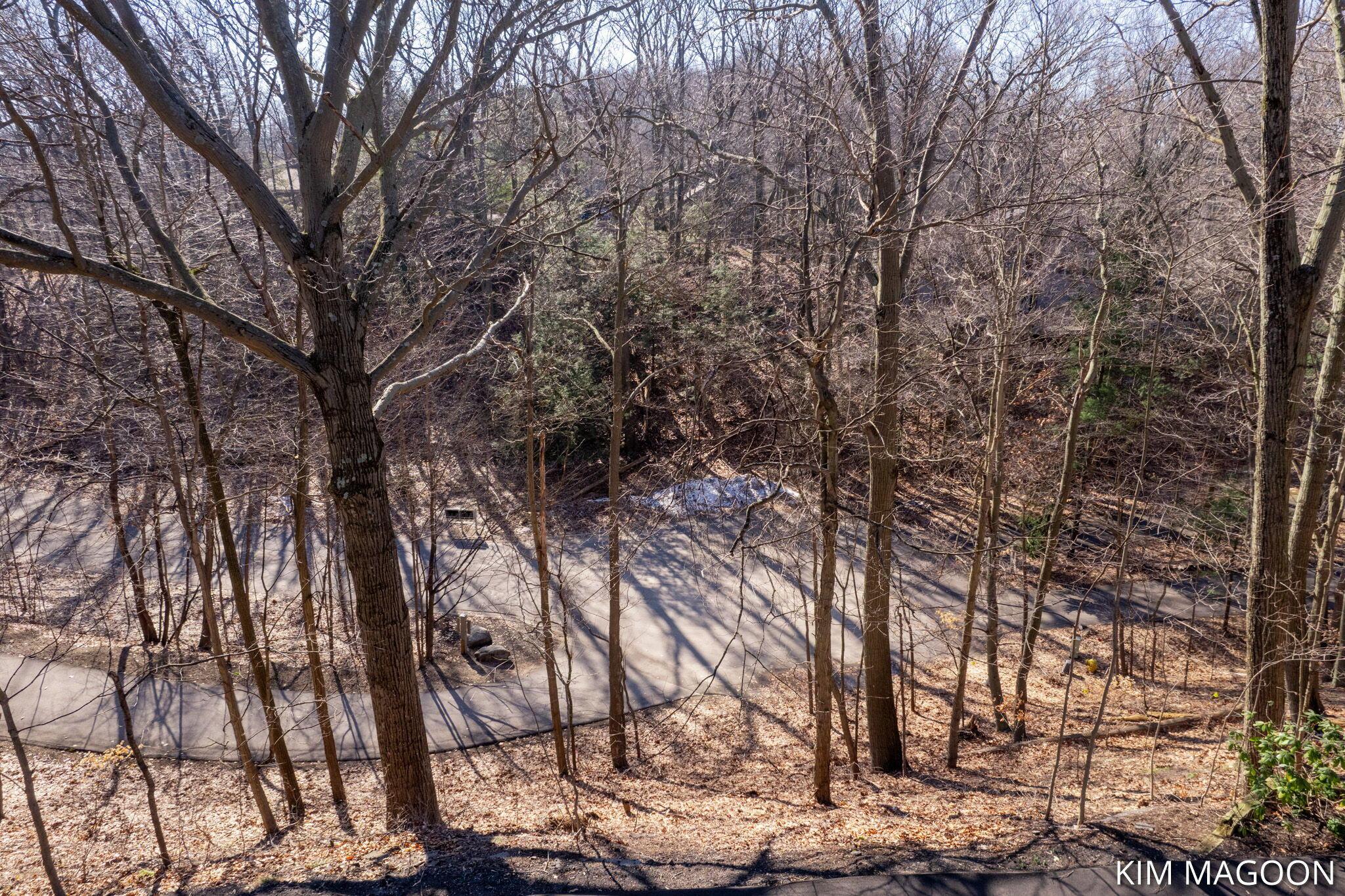Image 3: 3-web-or-mls-valleywood-ct