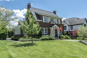 804 Pinecrest SE