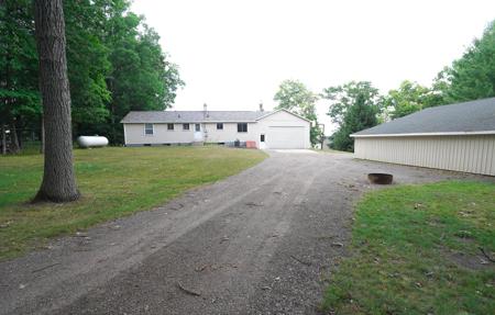 7009 W Carriage Road