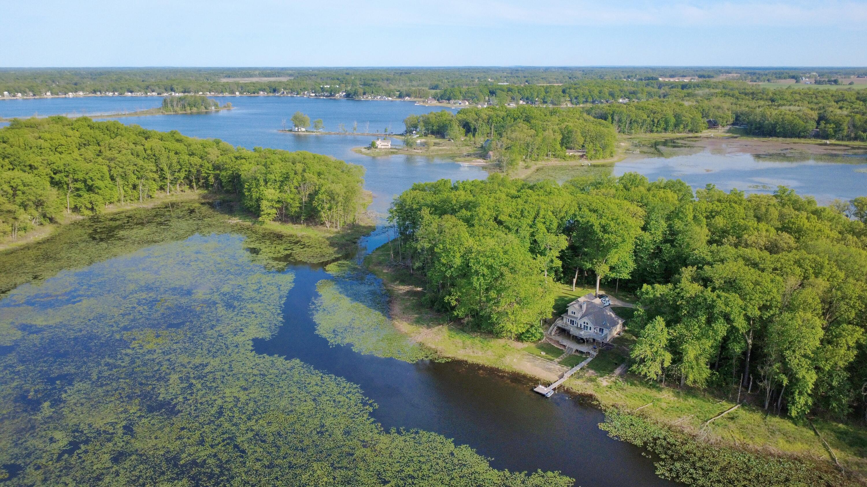 Image 2: Private acreage on Crooked Lake