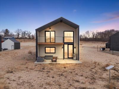 7400 Lake Solis Drive