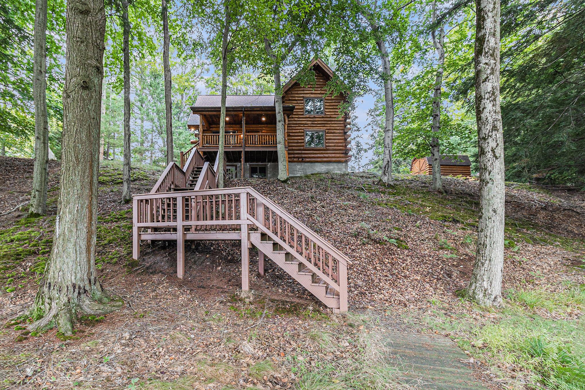 Image 2: 002_5r6a9330_930