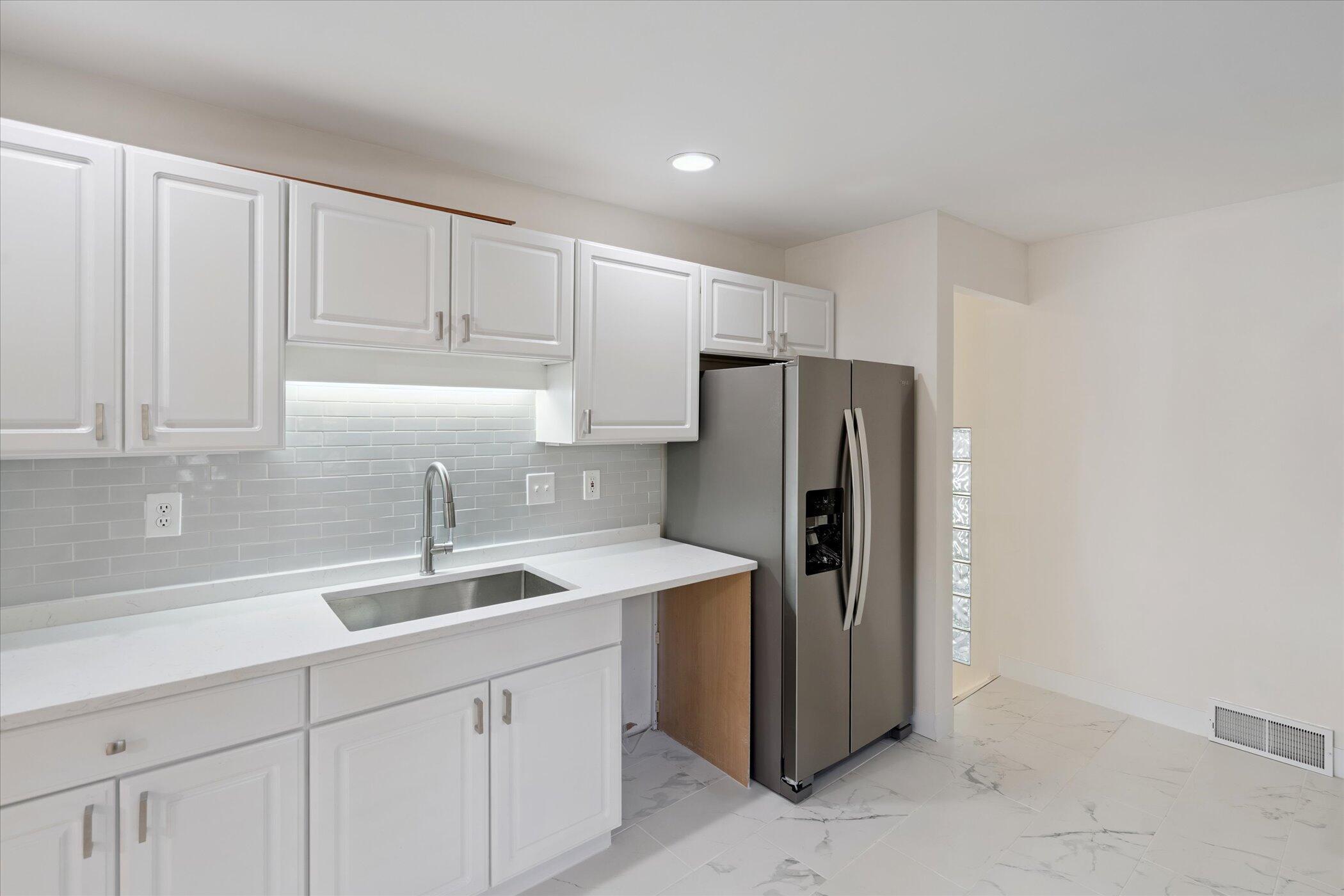 Image 2: 15-1-Woodrow-Ct-Battle-Creek-MI-49015-Wi