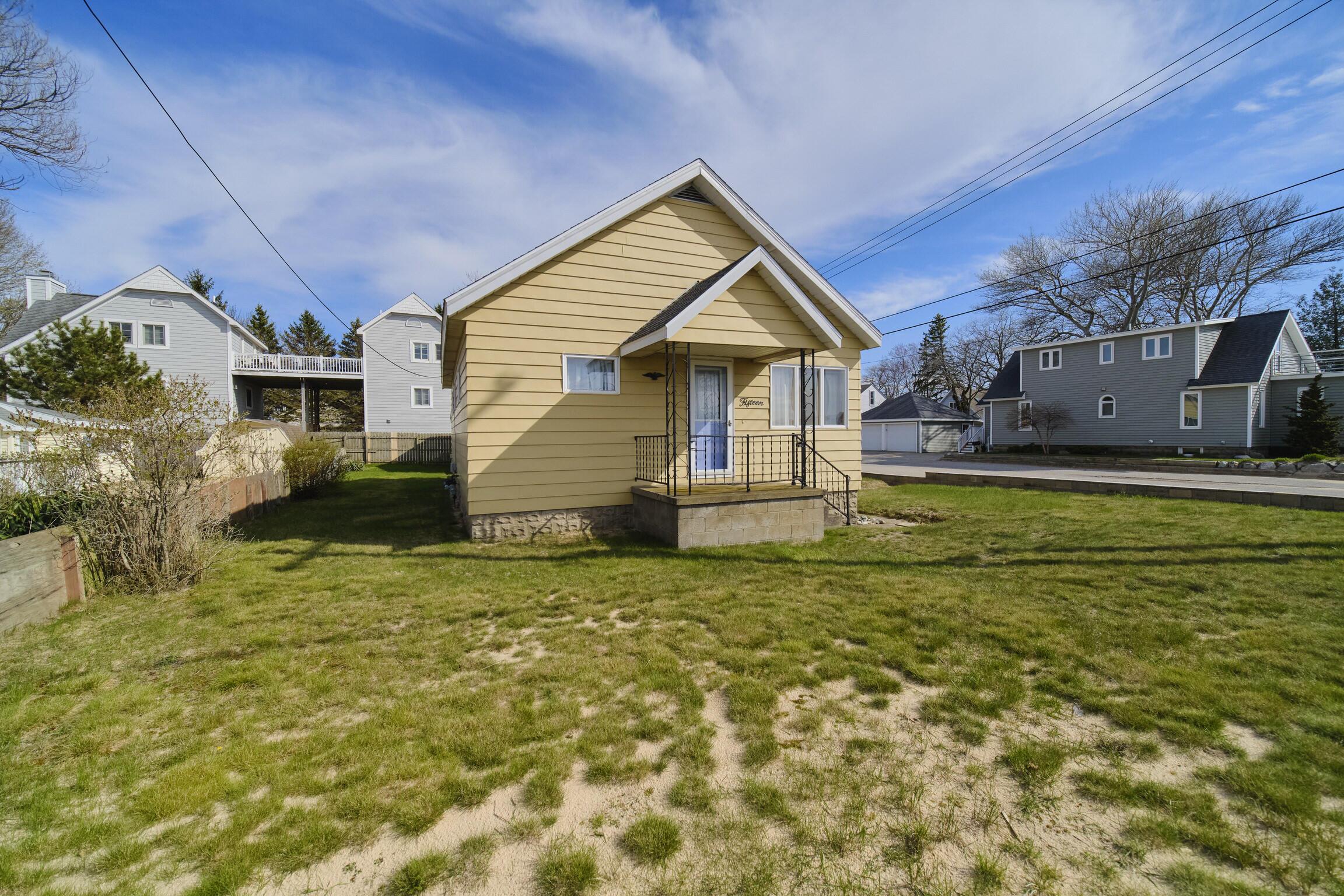 Image 2: Front of Home