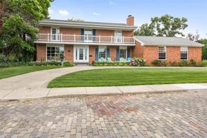 455 Ridgeway Street