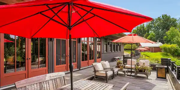 Image 4: 11-web-or-mls-2048-lakeshore-dr
